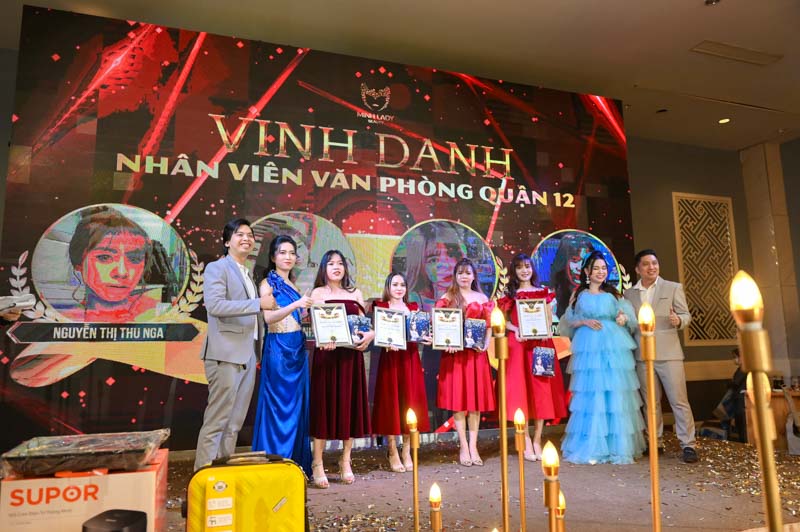 - Gala Dinner Year End Party 2021 – Minh Lady Beauty